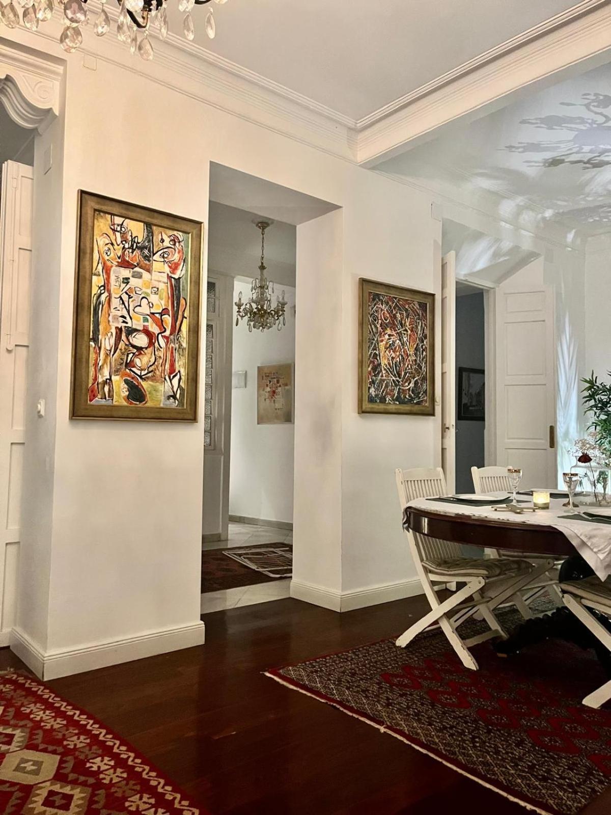 Small Stylish With Comfortable Queen-size Bed In Very Large, Beautifully Decorated Shared Flat In The Historic Centre Of Alloggio in famiglia Málaga